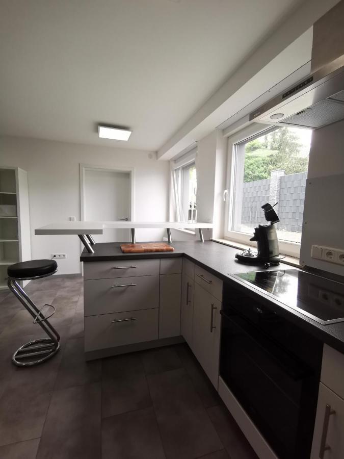 Moderne Wohnung Mit Terrasse Und Eigenem Zugang. Remscheid Exterior photo